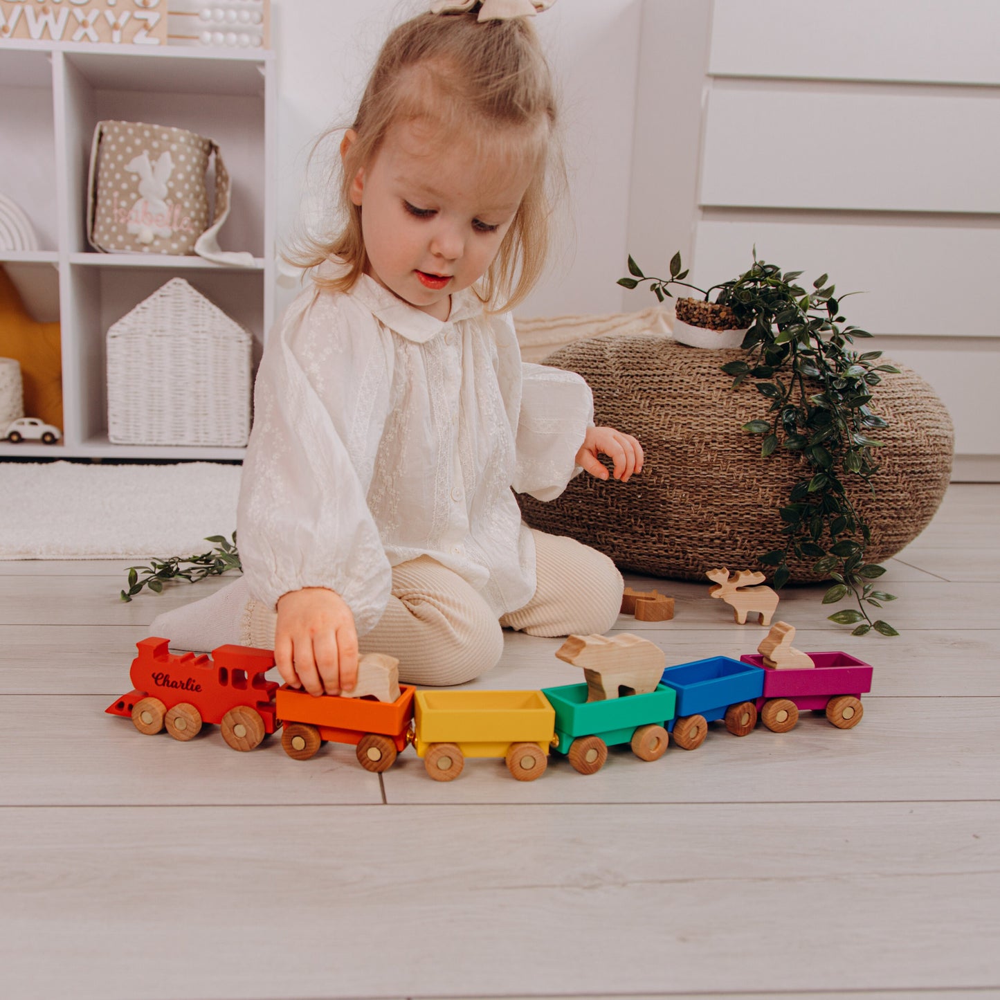 Wooden Toy Train With Set of Animals Personalized Name Gift For Kids 1st Birthday Boy and Girl Gift For Toddlers Sensory Toys Nursery Decor